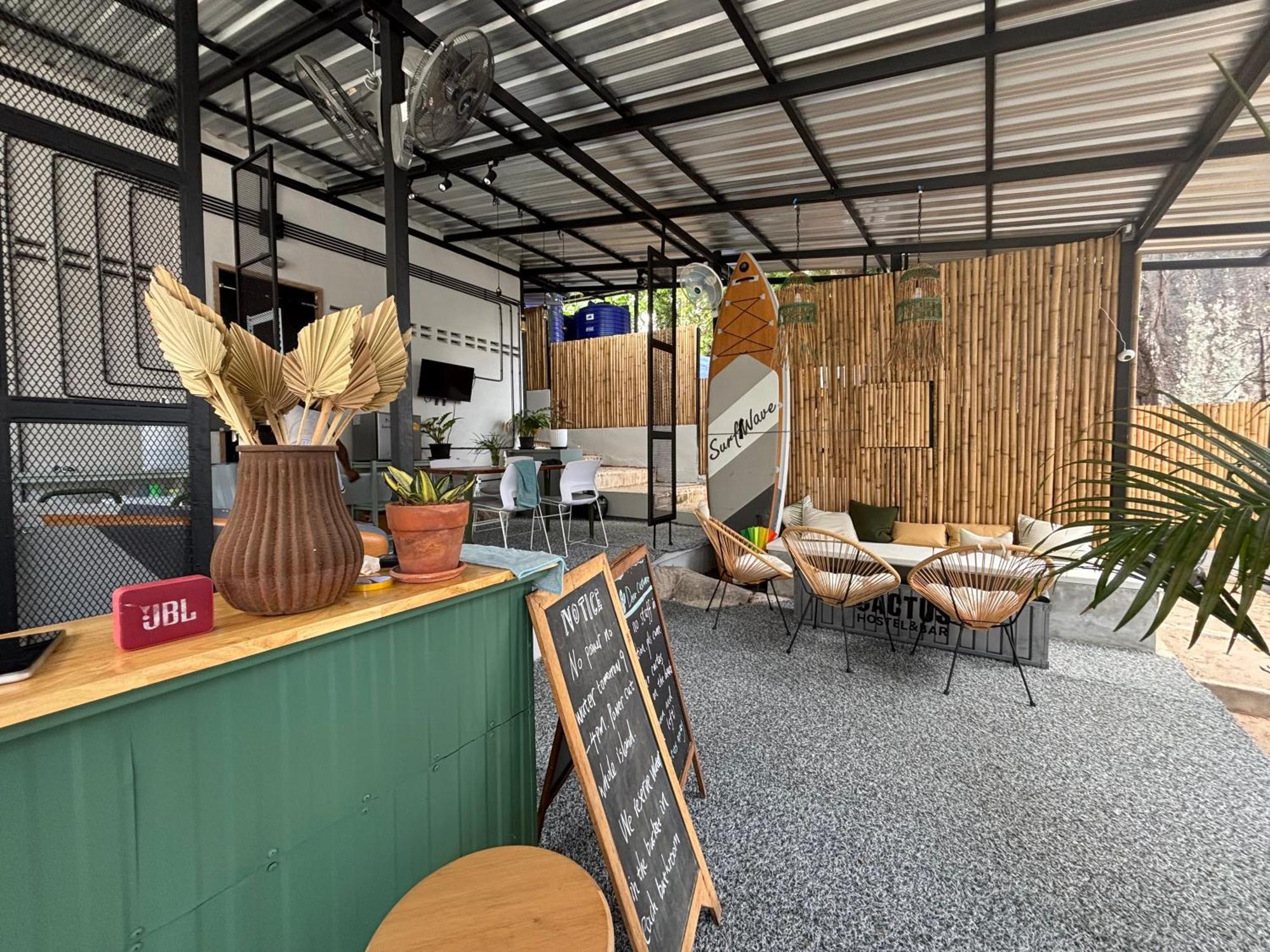 Cactus Boutique Hostel Ko Tao Exterior photo